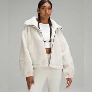 Lululemon Cinchable Fleece Zip-Up in Bone Size 2 Sherpa Cozy Winter Jacket